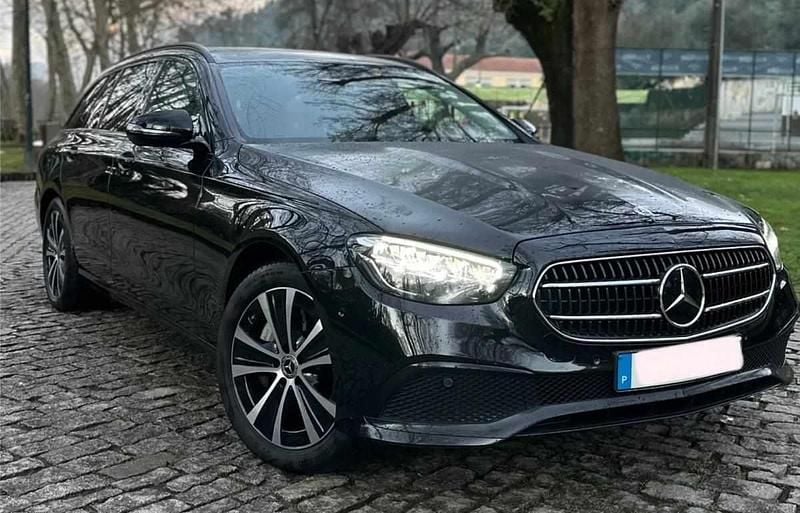 Preto Usado 2022 Mercedes E300 Carrinha | € 35.950 (Super Preço) - Imagem 1/4