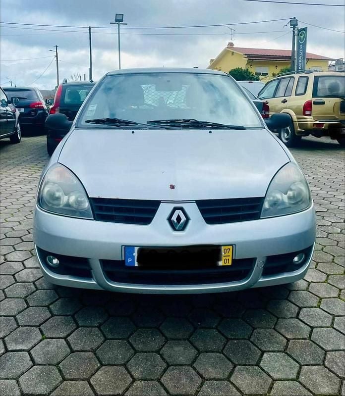 Usado Renault Clio II SE 68 HP (50 kW) 2007 Cinza Citadino
