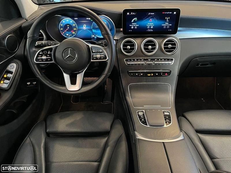 Usado Mercedes GLC300 320 HP (235 kW) 2020 Preto SUV