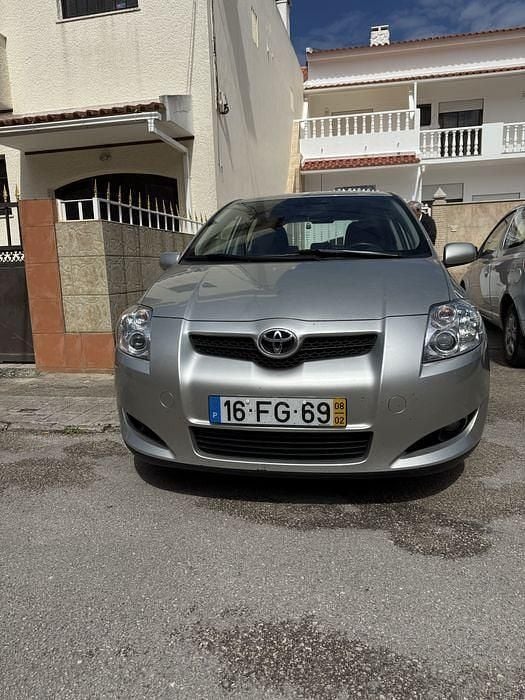 Usado 2008 Toyota Auris Sedan | € 8.300 (Preço justo) - Imagem 1/4