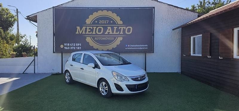 Branco Usado 2013 Opel Corsa | € 5.800 (Preço justo) - Imagem 1/4
