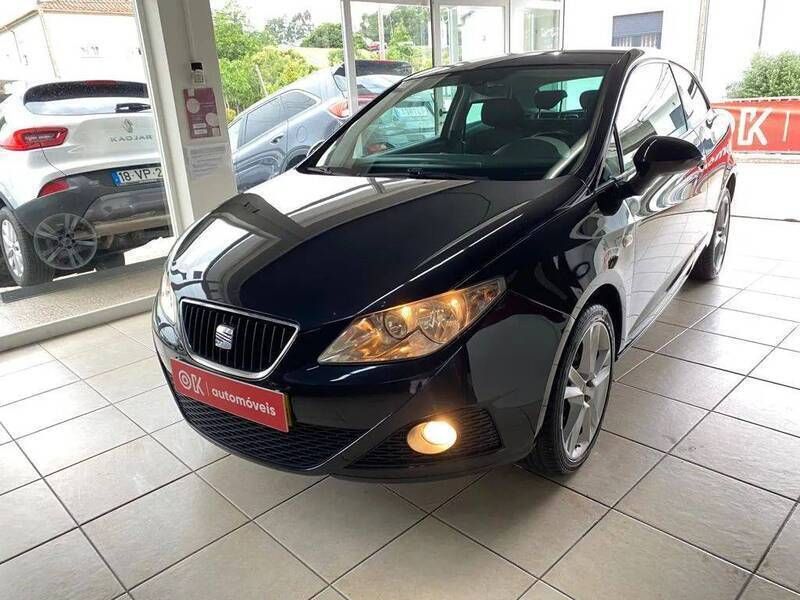 Usado Seat Ibiza Copa 105 HP (77 kW) 2011 Preto Citadino