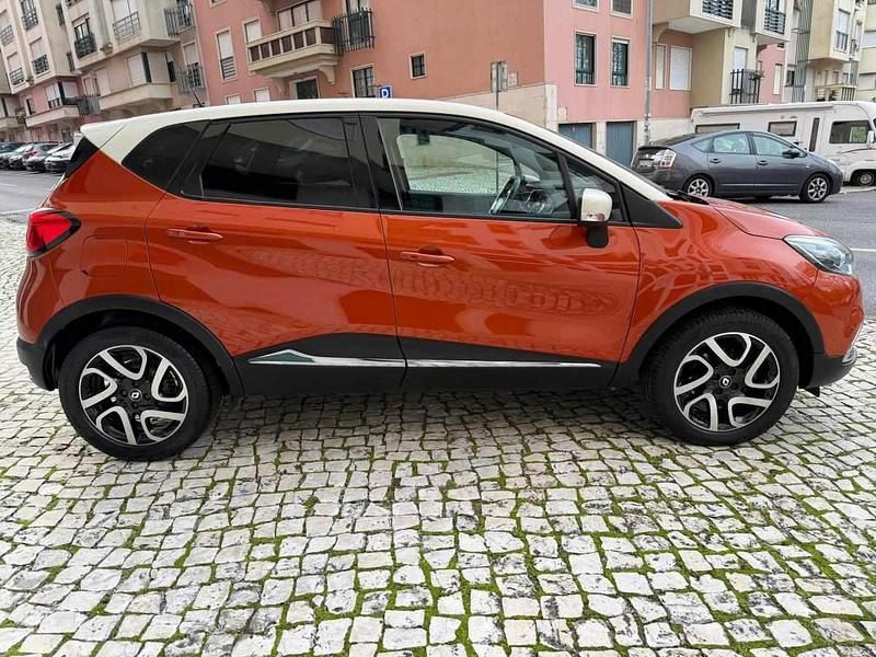 Usado Renault Captur Intens 118 HP (86 kW) 2017 Laranja SUV