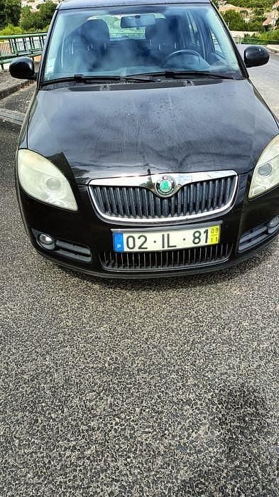 Usado 2009 Skoda Fabia Sedan | € 4.200 (Caro) - Imagem 1/4