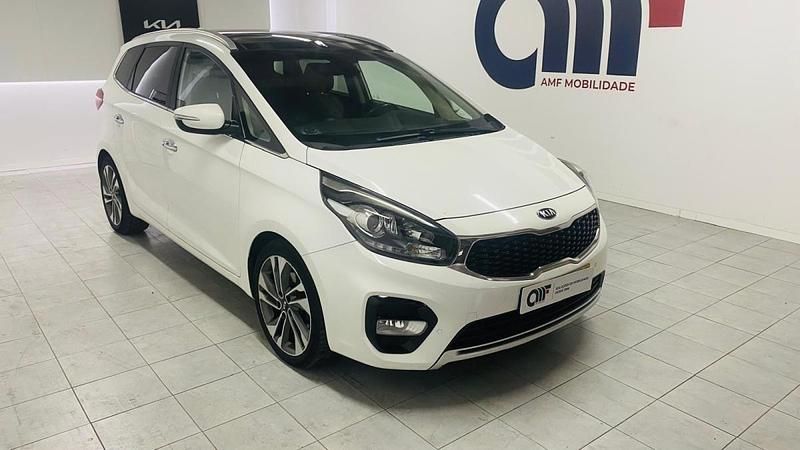 Branco Usado 2018 Kia Carens Monovolume | € 17.899 (Bom preço) - Imagem 1/4