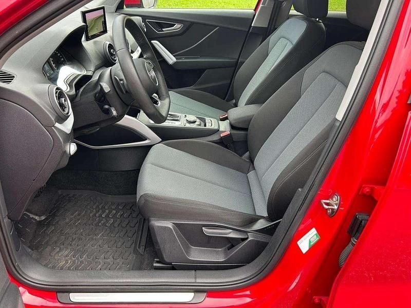 Vermelho Usado 2019 Audi Q2 Design SUV | € 21.500 (Bom preço) - Imagem 1/4