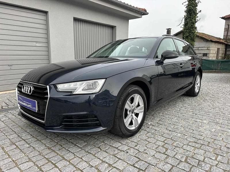 Azul Usado 2016 Audi A4 Design Carrinha | € 17.950 (Bom preço) - Imagem 1/4