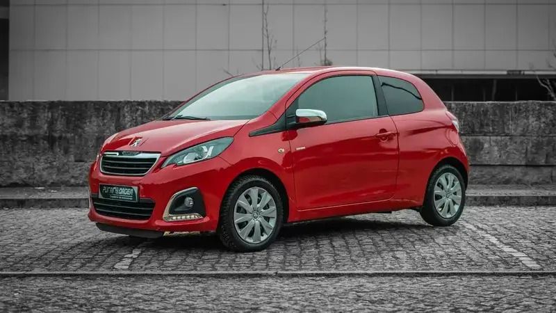 Vermelho Usado 2018 Peugeot 108 Style Citadino | € 9.950 (Preço justo) - Imagem 1/4