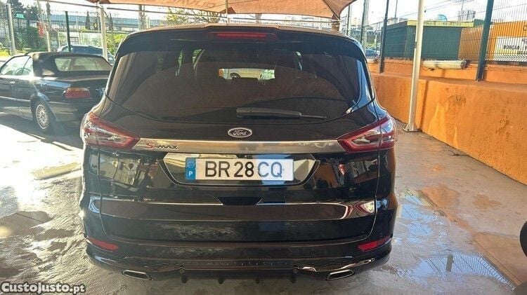 Preto Usado 2019 Ford S-MAX ST-Line Monovolume | € 27.000 - Imagem 1/1