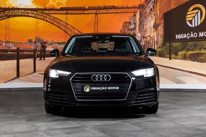 Usado Audi A4 150 HP (110 kW) 2018 Preto Carrinha