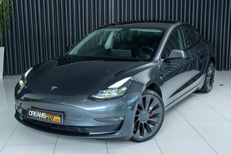 Cinzento Usado 2021 Tesla Model 3 Performance Sedan | € 31.800 (Preço justo) - Imagem 1/4