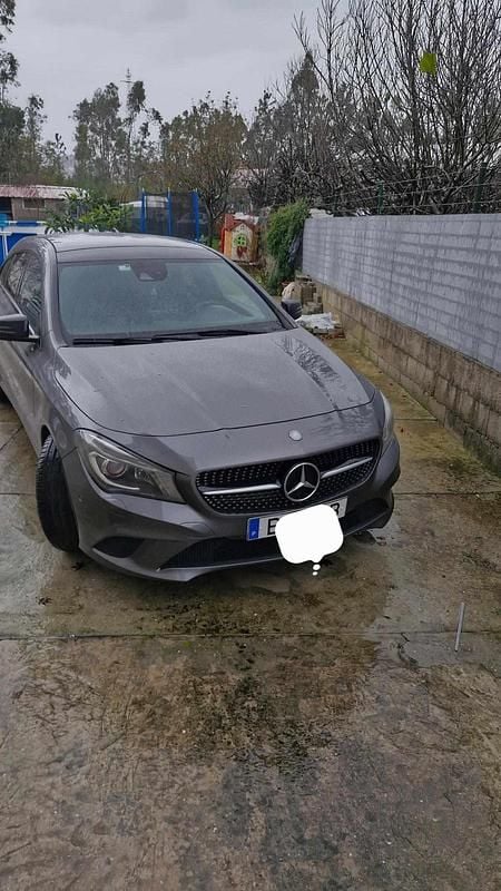 Usado Mercedes CLA200 Shooting Brake 136 HP (100 kW) 2016 Cinzento Carrinha