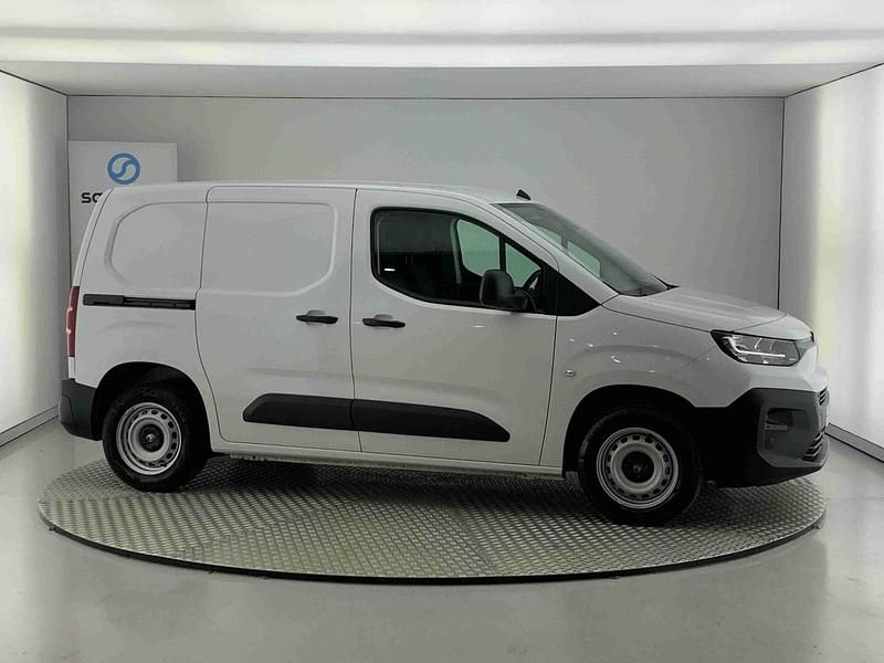 Branco Usado 2025 Citroën Berlingo | € 19.990 (Preço justo) - Imagem 1/4