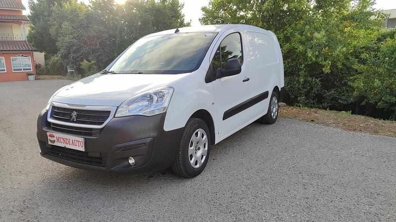 Branco Usado 2018 Peugeot Partner Van | € 9.990 (Bom preço) - Imagem 1/4