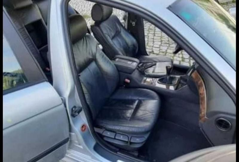 Usado BMW 523 170 HP (125 kW) 1996 Sedan