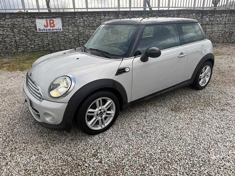 Usado Mini Cooper 112 HP (82 kW) 2011 Cinzento Citadino