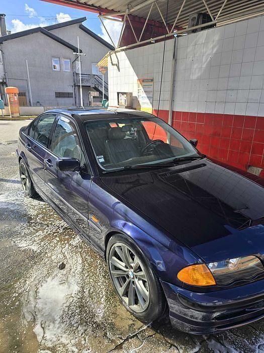 Usado 2001 BMW 320 Sedan | € 3.700 (Super Preço) - Imagem 1/4