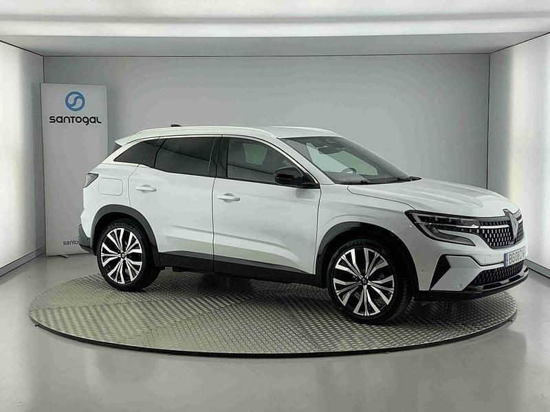 Branco Usado 2023 Renault R25 Sedan | € 32.990 - Imagem 1/4