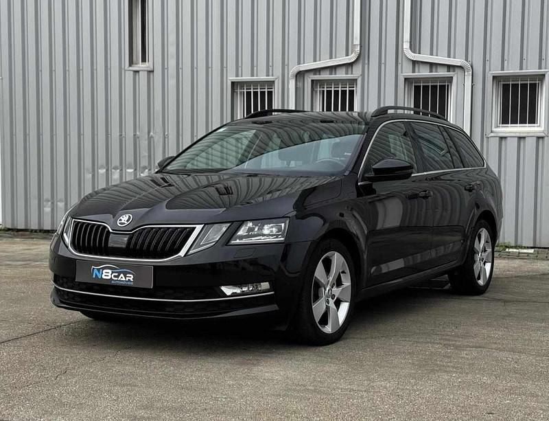 Usado Skoda Octavia 116 HP (85 kW) 2018 Preto Carrinha