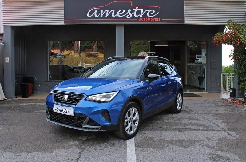 Usado Seat Arona FR 115 HP (84 kW) 2024 Azul SUV