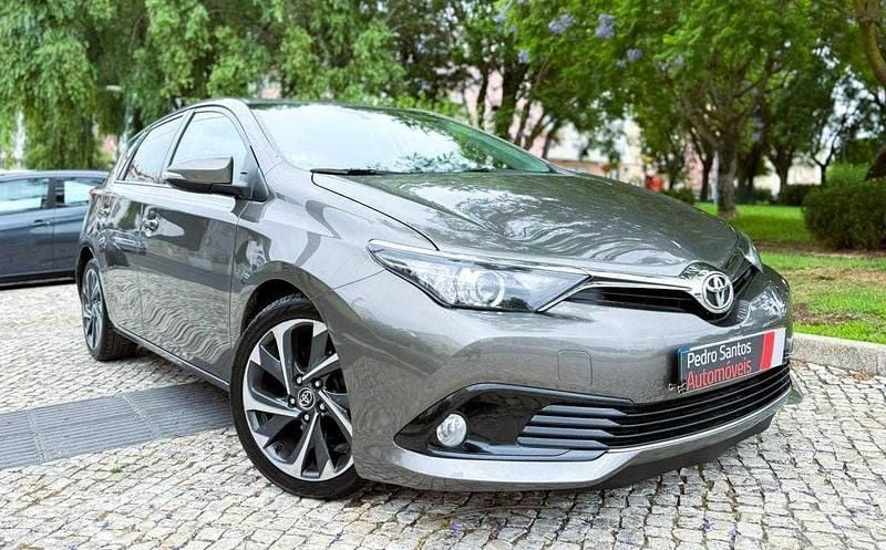 Cinza Usado 2016 Toyota Auris Comfort | € 11.490 (Bom preço) - Imagem 1/4