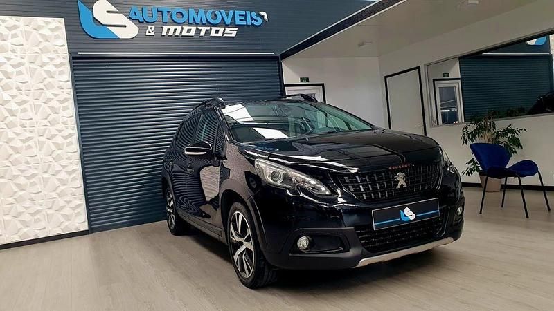 Preto Usado 2017 Peugeot 2008 GT-line SUV | € 13.900 (Caro) - Imagem 1/4