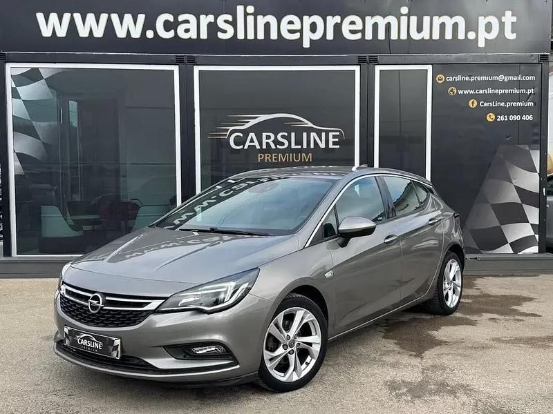 Cinzento Usado 2017 Opel Astra Edition Citadino | € 11.750 (Preço justo) - Imagem 1/4