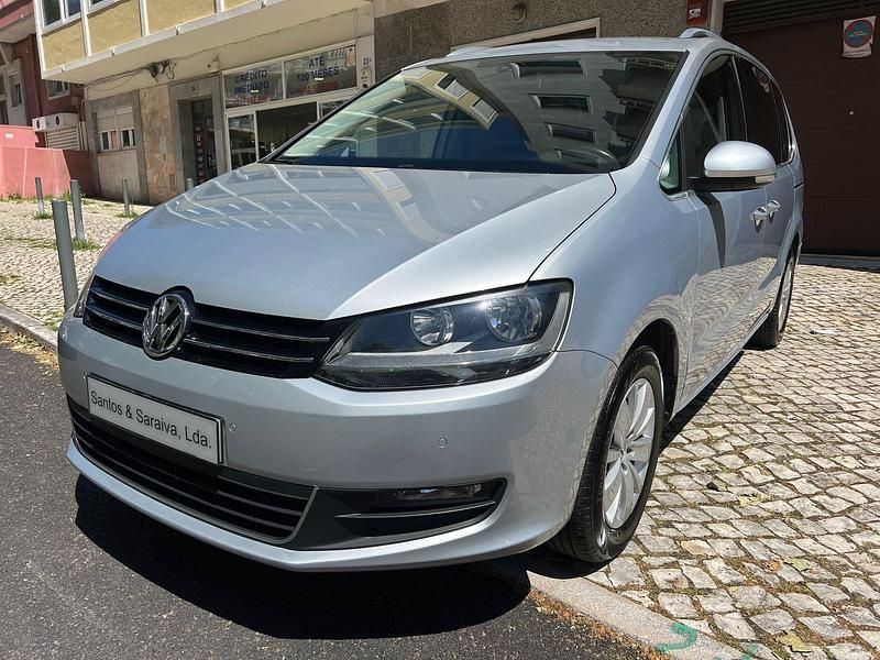 Cinza Usado 2014 VW Sharan Monovolume | € 18.850 - Imagem 1/4