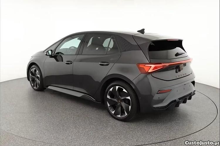 Cinza Usado 2023 Cupra Born e-Boost Citadino | € 25.899 (Bom preço) - Imagem 1/1