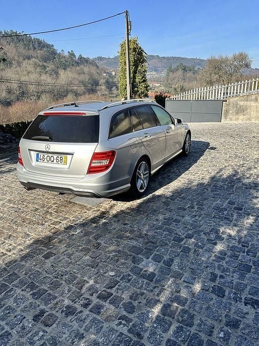 Usado Mercedes C220 Avantgarde 170 HP (125 kW) 2011 Sedan