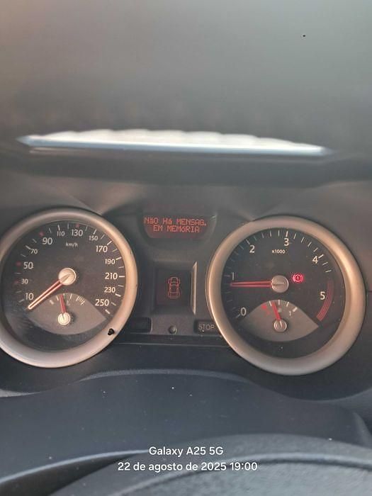 Usado 2005 Renault Mégane II Sedan | € 3.500 - Imagem 1/4