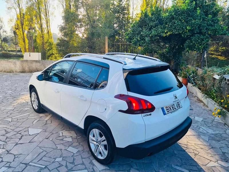 Usado Peugeot 2008 82 HP (60 kW) 2018 Branco SUV