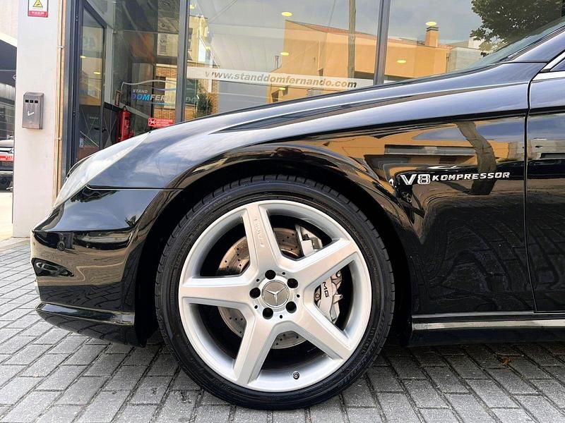 Preto Usado 2005 Mercedes CLS55 AMG AMG Coupé | € 32.000 - Imagem 1/4