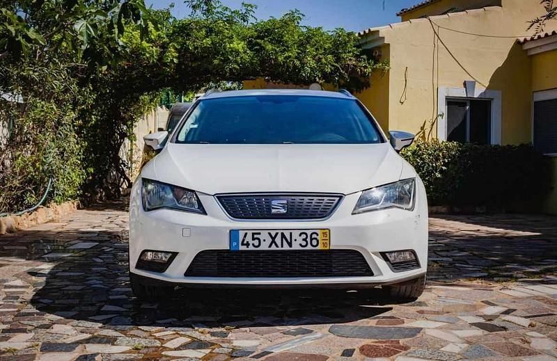 Branco Usado 2015 Seat Leon ST Carrinha | € 12.900 (Preço elevado) - Imagem 1/4