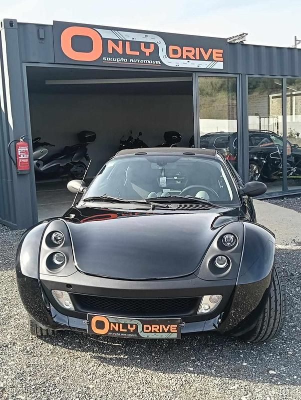 Usado Smart Roadster 82 HP (60 kW) 2004 Preto Cabrios