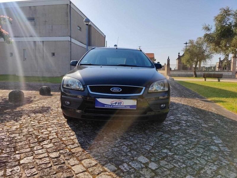 Usado Ford Focus 109 HP (80 kW) 2006 Preto Carrinha