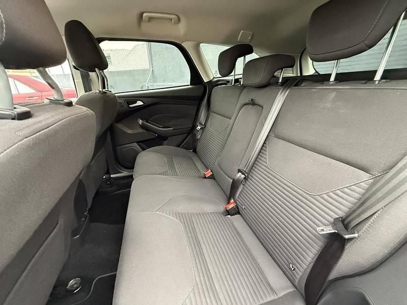 Usado Ford Focus Titanium 125 HP (91 kW) 2015 Cinza Carrinha