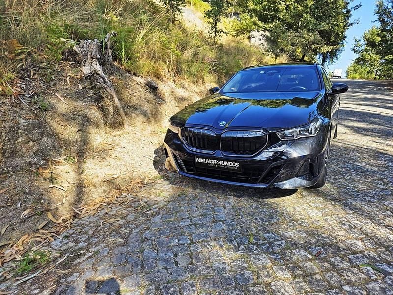 Usado BMW 530 299 HP (219 kW) 2024 Preto Coupé