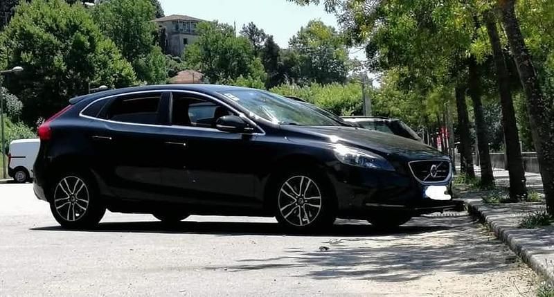Usado 2014 Volvo V40 Carrinha | € 15.500 (Caro) - Imagem 1/4