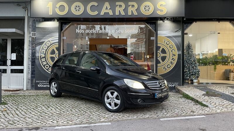 Preto Usado 2008 Mercedes B200 Monovolume | € 9.990 - Imagem 1/4
