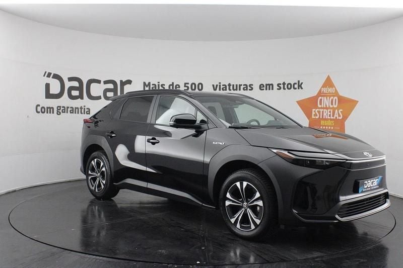 Usado Toyota bZ4X 150 kW (204 HP) 2023 Preto SUV
