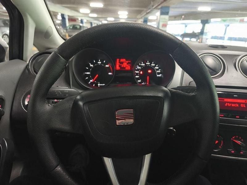 Usado Seat Ibiza 90 HP (66 kW) 2011 Sedan