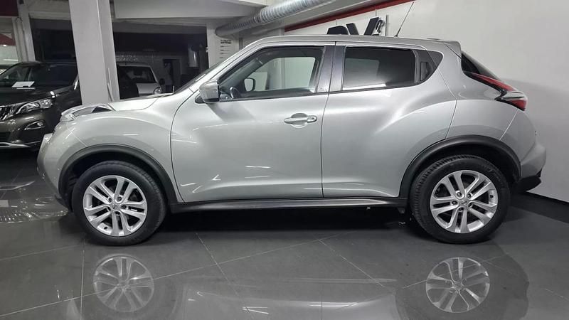 Usado Nissan Juke N-Connecta 115 HP (84 kW) 2018 Cinzento SUV