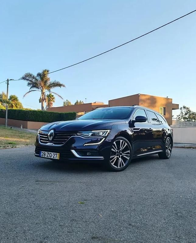 Roxo Usado 2019 Renault Talisman Initiale Carrinha | € 21.750 - Imagem 1/4