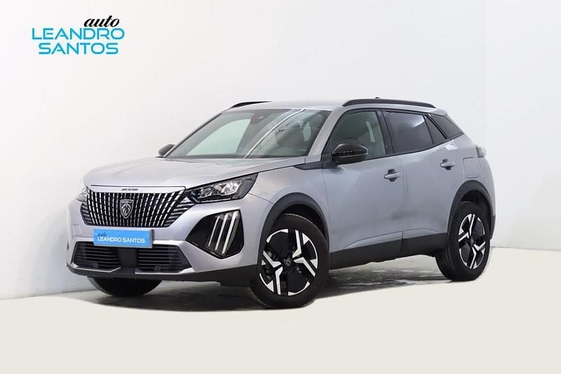 Usado Peugeot 2008 100 HP (73 kW) 2025 Cinzento SUV