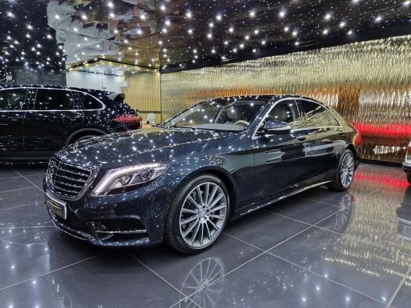 Cinzento Usado 2014 Mercedes S350 Sedan | € 49.500 - Imagem 1/4