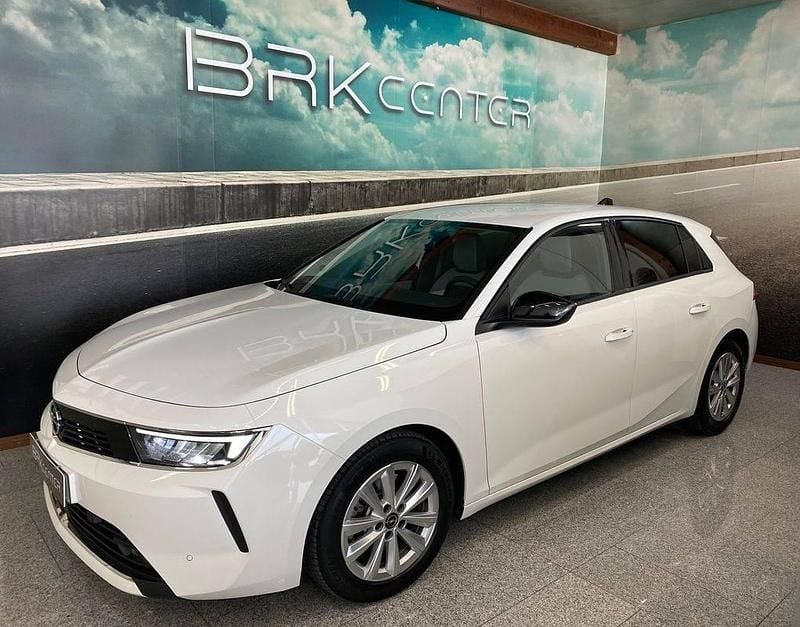 Branco Usado 2023 Opel Astra | € 19.900 (Bom preço) - Imagem 1/4