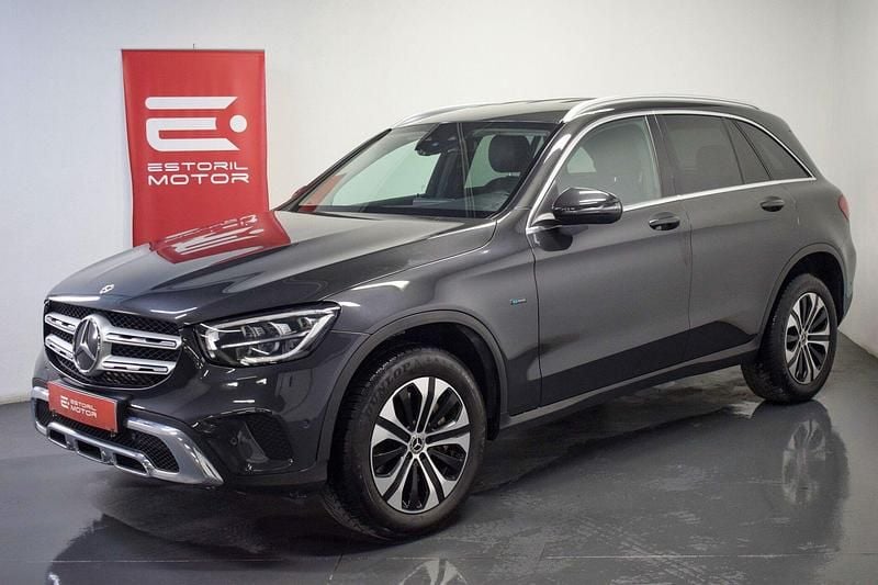Cinza Usado 2021 Mercedes GLC300 SUV | € 38.500 (Super Preço) - Imagem 1/4