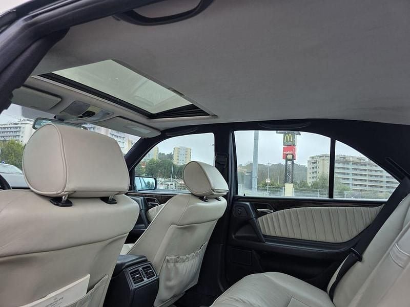 Usado Mercedes E250 150 HP (110 kW) 1998 Sedan