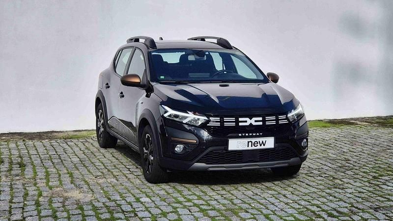 Usado Dacia Sandero Extreme 101 HP (74 kW) 2024 Preto SUV